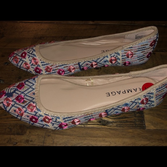 Ballet Flats - Picture 2 of 3